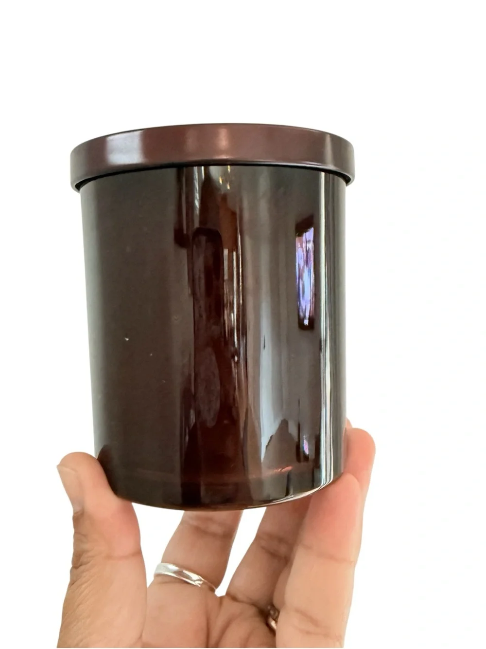 Leoben Company Amber Applewood Luxury Scented Candle - Brown